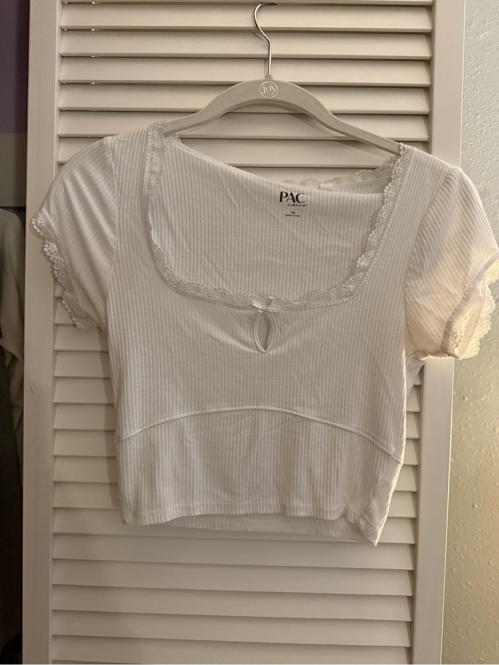 PacSun Cream Ribbed Lace-Trim Scoop Crop Top